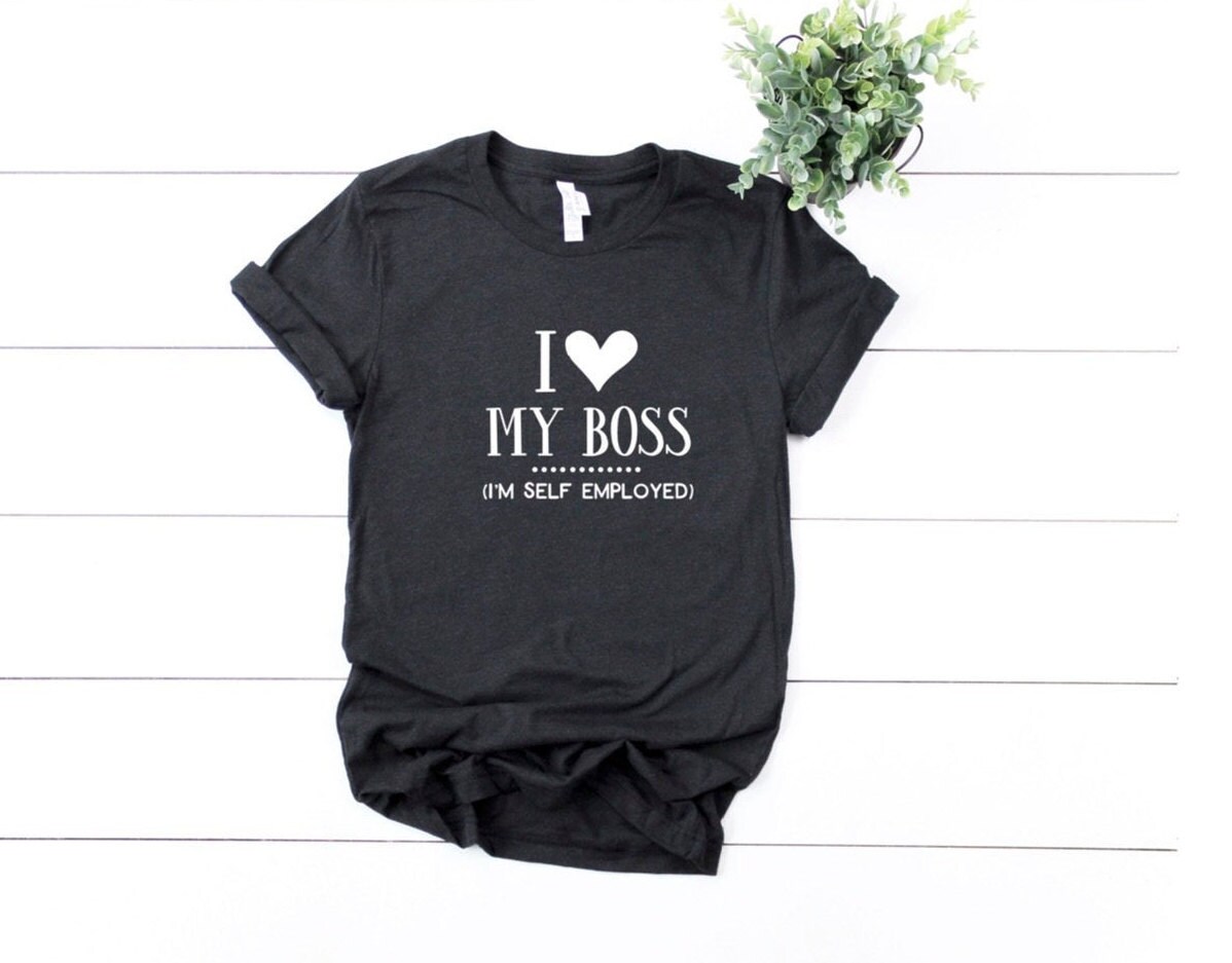 Immobilien Custom Womens Shirt, Lässigkurze Ärmel Mit Spruch Für Makler, Hemden Mädchen Geschenke, Ich Liebe Meinen Chef von LifeNLoveDesigns
