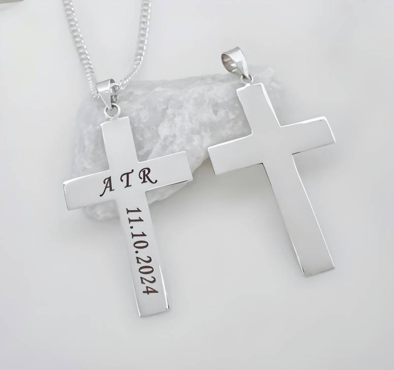 Große Kreuz Individuelle Gravur Sterling Silber Gravierte Anhänger. Wählen Sie Dicke Kette Herrenkreuz Dünne Damenkreuz. 5102 von LifeOfSilver