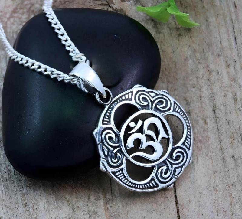 Silber Om Halskette, Sterling Om Schmuck, Wählen Sie Ihre Kette, Yoga Meditation Symbol Anhänger, R-165 von LifeOfSilver