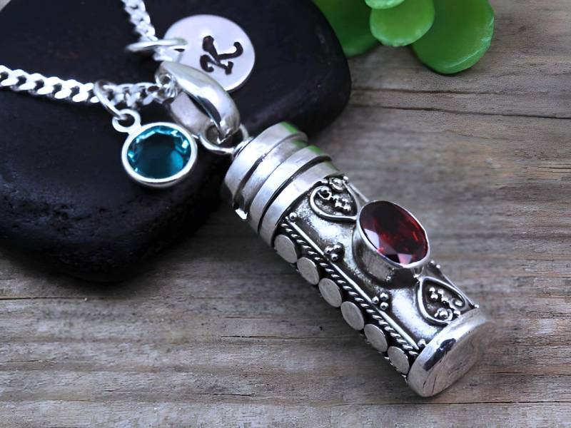 Asche Halskette Aus Sterling Silber Urne Feuerbestattung Schmuck Granat Stein. Wählen Sie Initial, Geburtsstein Und Kette Männer Oder Frauen. 683 Gar von LifeOfSilver