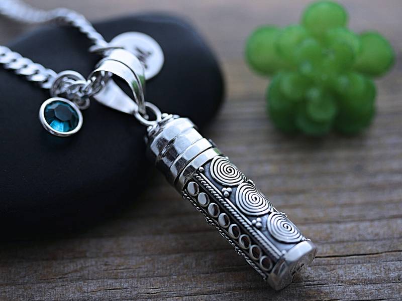 sterling Silber Gebetsbox Halskettememorial Andenken Anhänger, Wählen Sie Anfangsgeburtsstein. Wählen Dicke Kette Männer Dünn Für Frauen. 5044 von LifeOfSilver