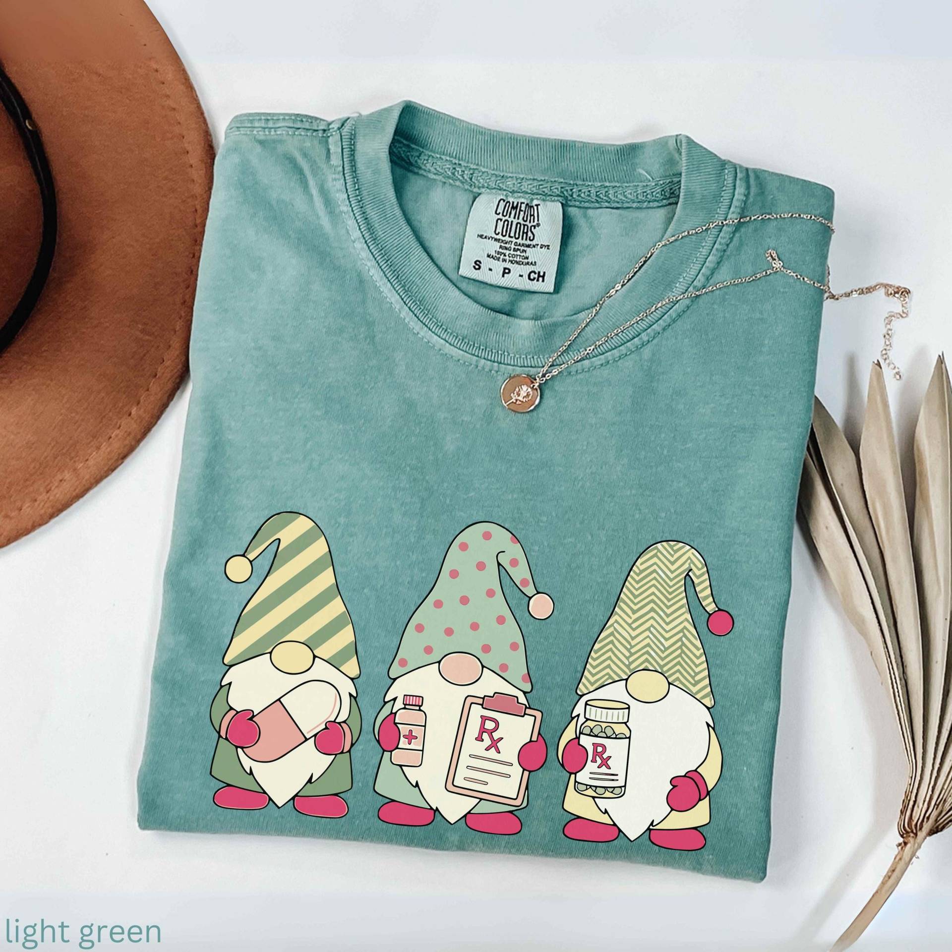 Weihnachtsapotheke Tech T-Shirt, Lustiges Zwergen-Apotheken-Hemd, Apotheken-Krankenschwester-Pharma-Schulabschlussgeschenke, Geschenk Für Apotheker Weihnachtsapotheke Tech T-Shirt, Lustiges Zwergen-Apotheken-Hemd, Apotheken-Krankenschwester-Pharma-Schulabschlussgeschenke, Geschenk Für Apotheker von LifeScienceForLife