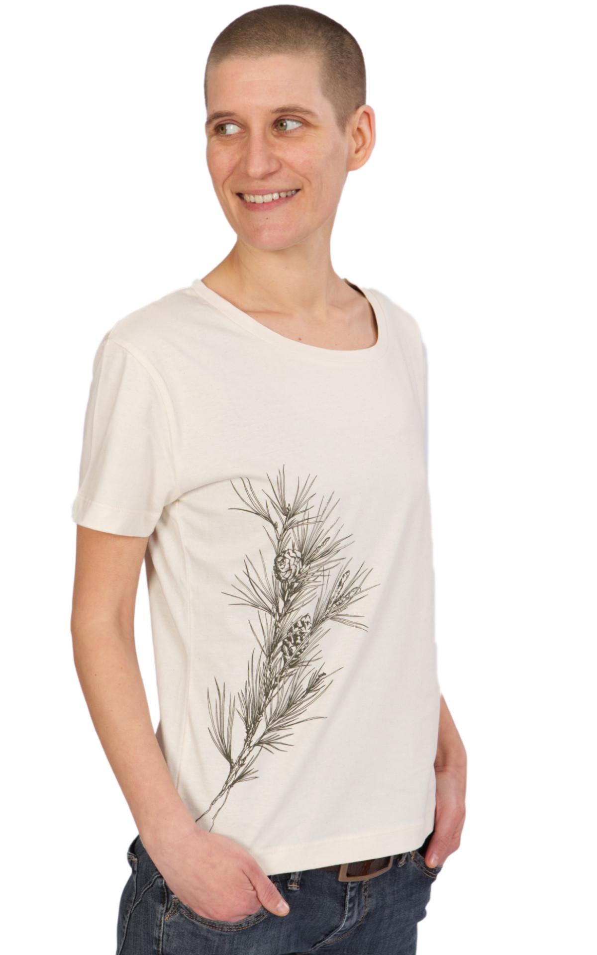 Eco-Friendly Organic Cotton T-Shirt, Pine Branch Design | Women's Loose Fit von LifeTreeDE