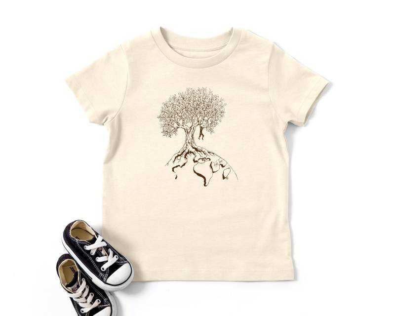 Life-Tree Kids Shirt - Kid Hanging On Tree Of Life Für Den Kindengarten Waldkindergarten Und Das Naturverbundene Kind Biobaumwolle von LifeTreeDE