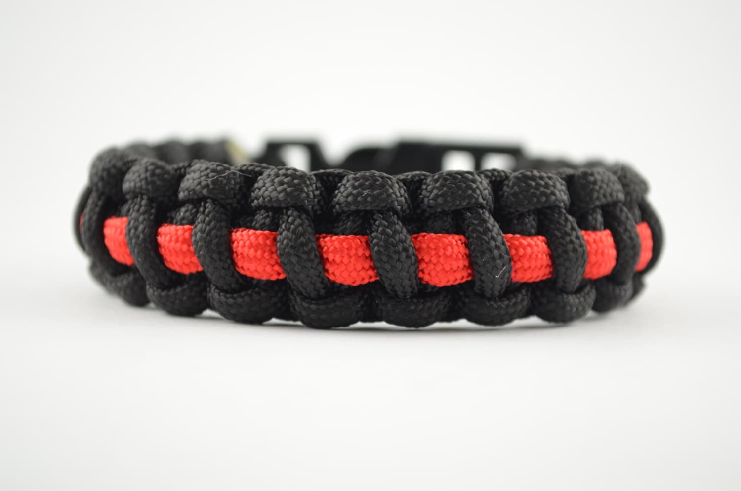 Feuerwehrmann Dünne Rote Linie - 550 Paracord Survival Armband Handmade Feuerwehrmann Dünne Rote Linie - 550 Paracord Survival Armband Handmade von LifelineOutdoorGear