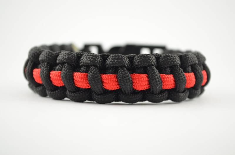 Feuerwehrmann Dünne Rote Linie - 550 Paracord Survival Armband Handmade Feuerwehrmann Dünne Rote Linie - 550 Paracord Survival Armband Handmade von LifelineOutdoorGear