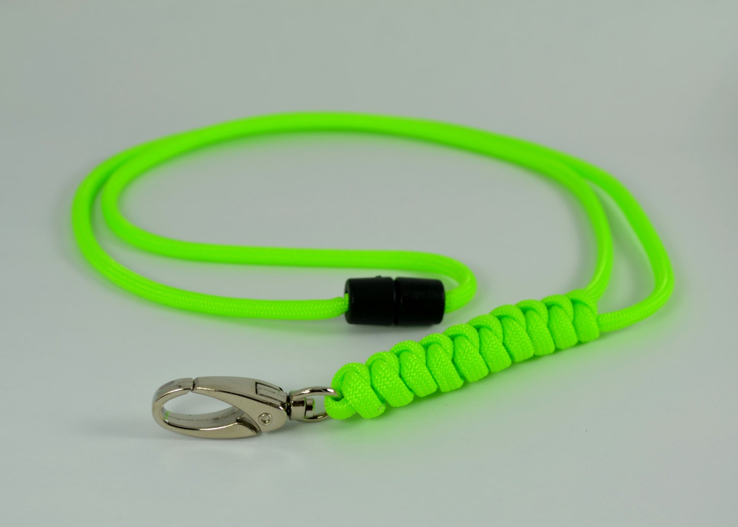 Neon Grünes Paracord Schlüsselband - 550 Break Away Schnalle Made in Usa Neon Grünes Paracord Schlüsselband - 550 Break Away Schnalle Made in Usa von LifelineOutdoorGear