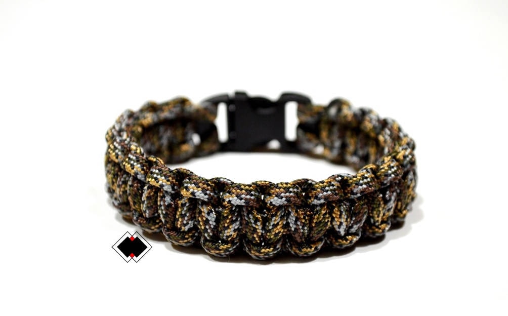 Paracord Survival Armband Infiltrat Camo Handmade in Usa Paracord Survival Armband Infiltrat Camo Handmade in Usa von LifelineOutdoorGear