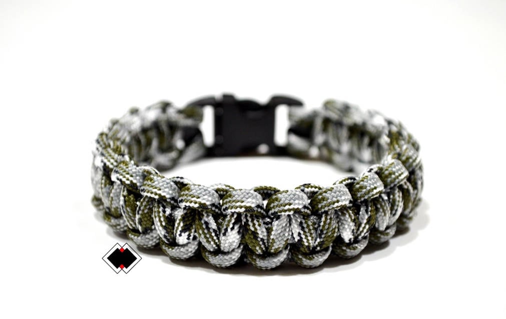 Paracord Survival Armband Siberian Camo Handgefertigt in Den Usa Paracord Survival Armband Siberian Camo Handgefertigt in Den Usa von LifelineOutdoorGear