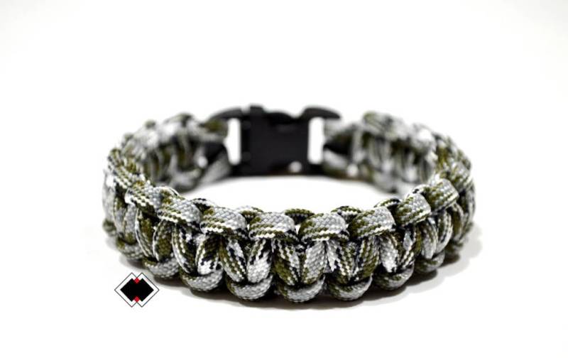 Paracord Survival Armband Siberian Camo Handgefertigt in Den Usa von LifelineOutdoorGear