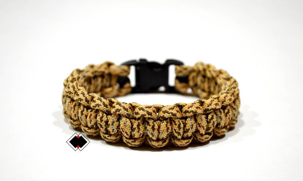 Paracord Survival Armband Wüstentarn Handgemacht in Usa Paracord Survival Armband Wüstentarn Handgemacht in Usa von LifelineOutdoorGear