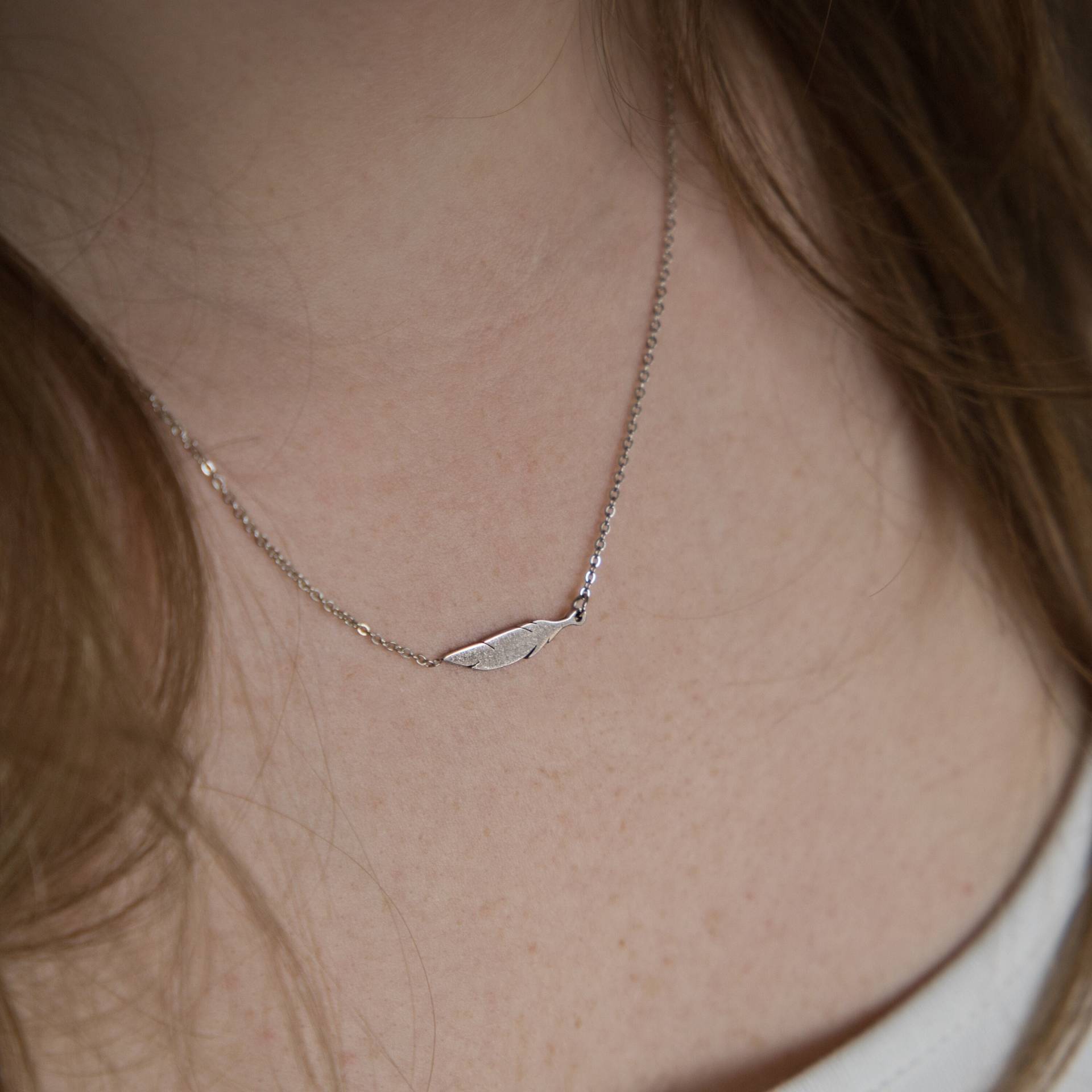 Feder Kette Roségold & Silber Aus Edelstahl Feder Kette Roségold & Silber Aus Edelstahl von LifestyleAccessoires