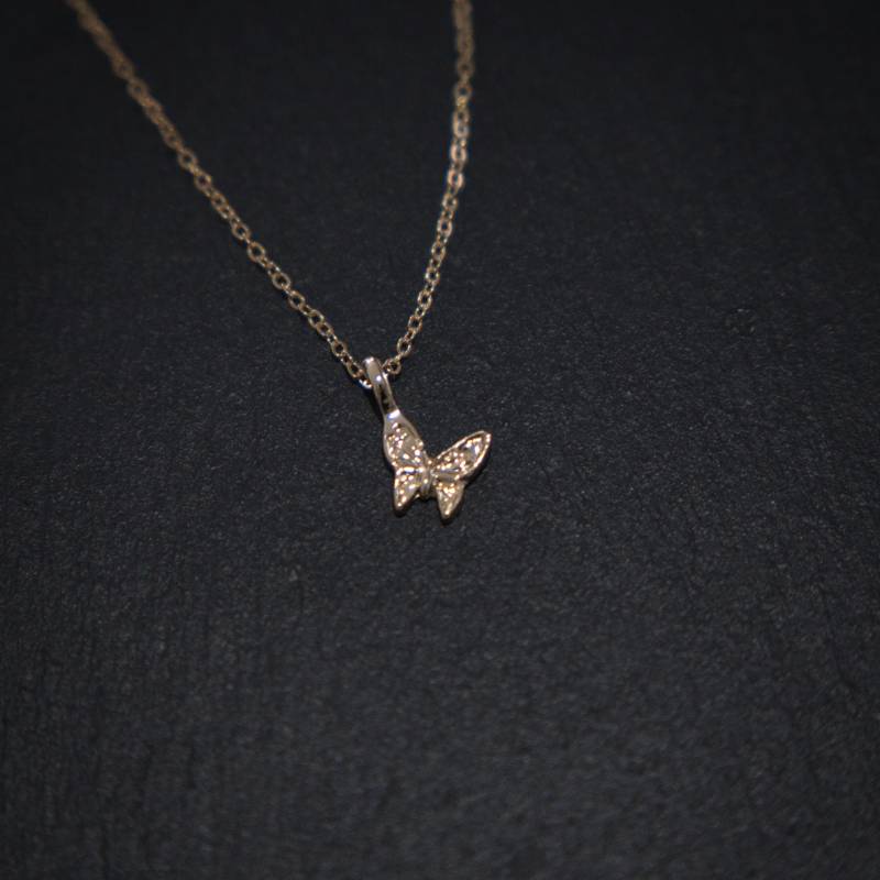 Schmetterlings-Kette, Goldene Kette Mit Einem Schmetterling Als Anhänger, Goldener Schmetterling, Schmetterlinskette, Botschaftskette Schmetterlings-Kette, Goldene Kette Mit Einem Schmetterling Als Anhänger, Goldener Schmetterling, Schmetterlinskette, Botschaftskette von LifestyleAccessoires
