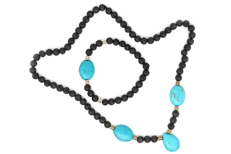 Halskette Mit Armband, Türkis, Lava Perlen, Edelstein, Naturstein, Dehnbar, Schmuck Set Für Frauen von LifestyleByDana