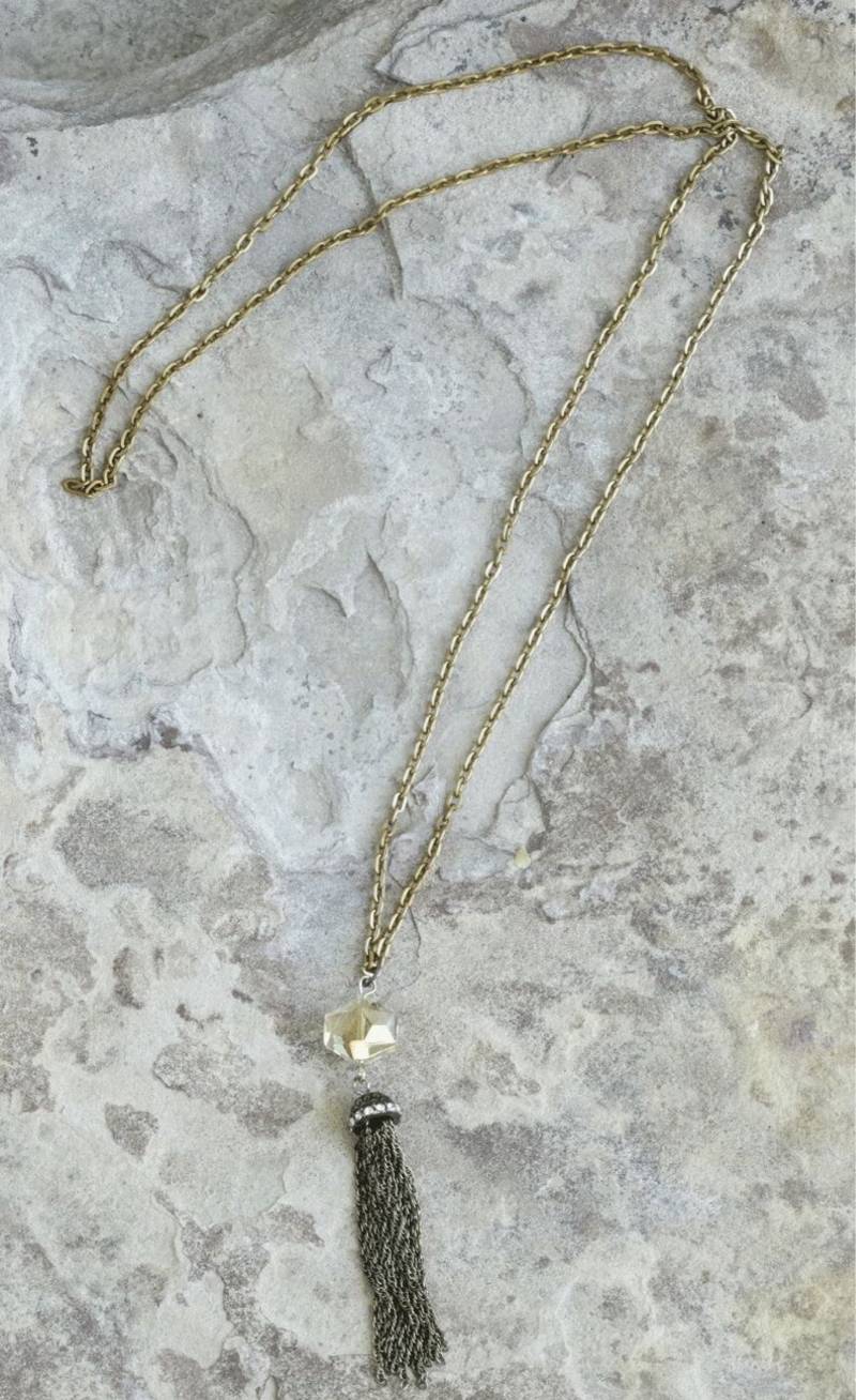 Messing Antik Quaste Halskette von LightBendStudios