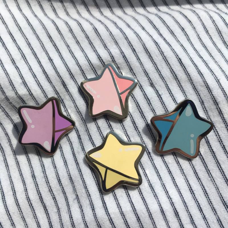 Papier Sterne Harte Emaille Pins von LightOfTheMoonPins