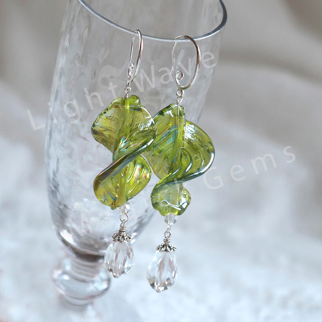 Ab Grün Twist Fee Glas Blatt Tropfen Ohrringe W Fancy Sterling Ew Ab Grün Twist Fee Glas Blatt Tropfen Ohrringe W Fancy Sterling Ew von LightWaveMagickGems