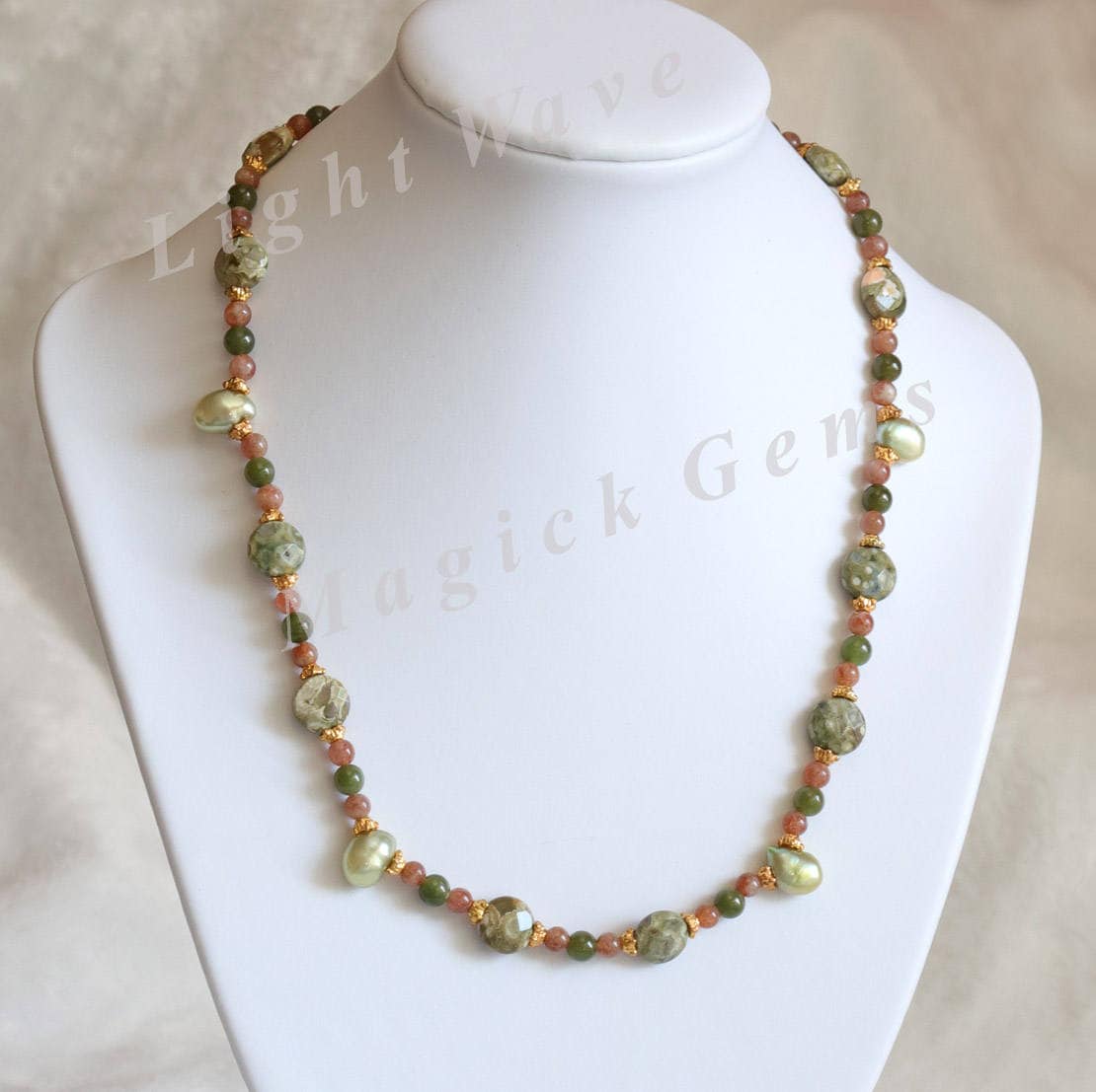 Mystic Green Rhyolith & Sunstone Halskette - Free Ship Usa Mystic Green Rhyolith & Sunstone Halskette - Free Ship Usa von LightWaveMagickGems