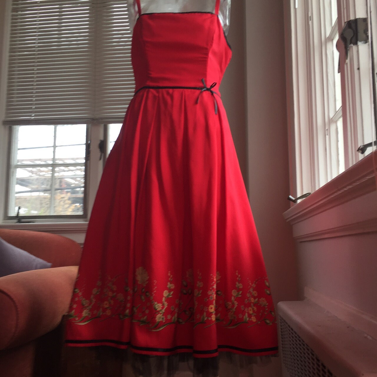 Rote Seide Partykleid Rote Seide Partykleid von LightningBugVintage