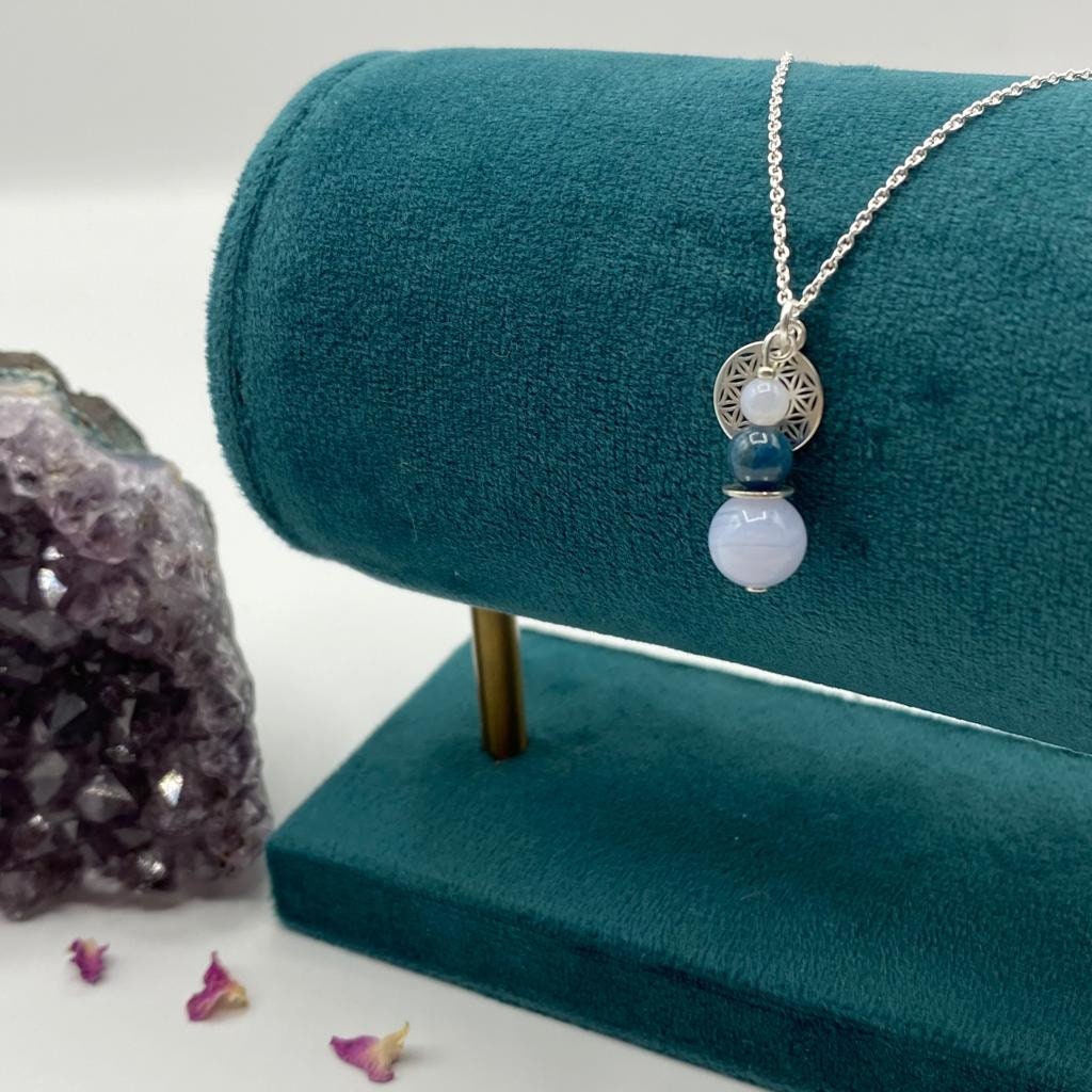 Kehlchakra Kette | Vishudda Chakra 45 Zentimeter Blume Des Lebens 925 Silber Spiritueller Schmuck Schöne Geschenkidee Filigran von LightofAurora