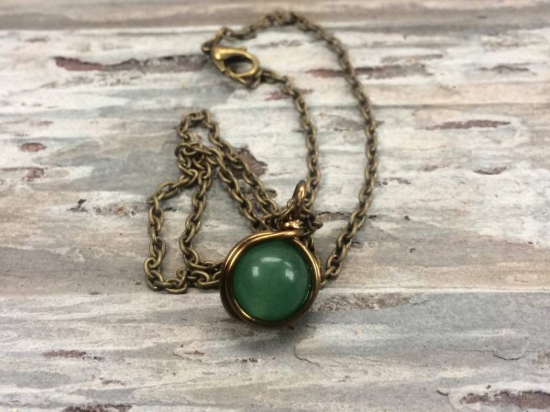 Antik Grüne Aventurin Draht Gewickelte Halskette Heilkristalle Und Steine Halbedelstein Naturstein Schmuck Handgemachte Kristall von LikeMindsLikeMagic