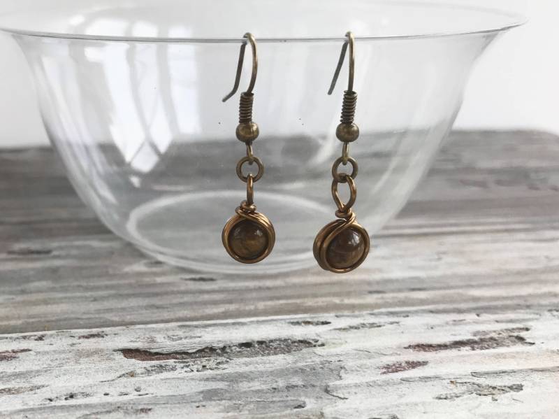 Antike Tigerauge Ohrringe Draht Gewickelt Naturstein Schmuck Heilkristalle Und Steine Geburtsstein Sternzeichen Chakra Heilsteine von LikeMindsLikeMagic