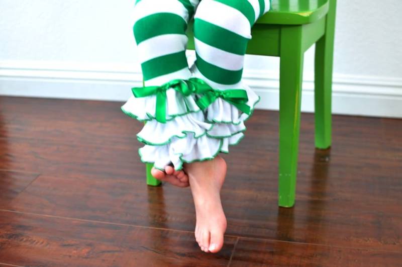 Grün & Weiss Gestreifte Leggings Mit Grossen Dreifach Rüschen/Mädchen 0 M-12Yrs von LilDimples