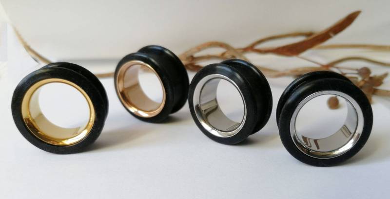 1 Paar Silikon Stahl Flesh Tunnel Ear Silicone Plug Ohr Piercing Silber Gold Rosegold 8 - 20 Mm von LilaLaVi