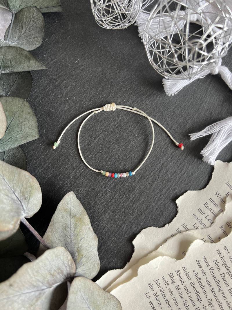 Taylor Inspired Tour Bracelet | Merch Fanmade Rocailles Miyuki Minimalistic Lilacflowersshop Taylor Inspired Tour Bracelet | Merch Fanmade Rocailles Miyuki Minimalistic Lilacflowersshop von LilacFlowersShop