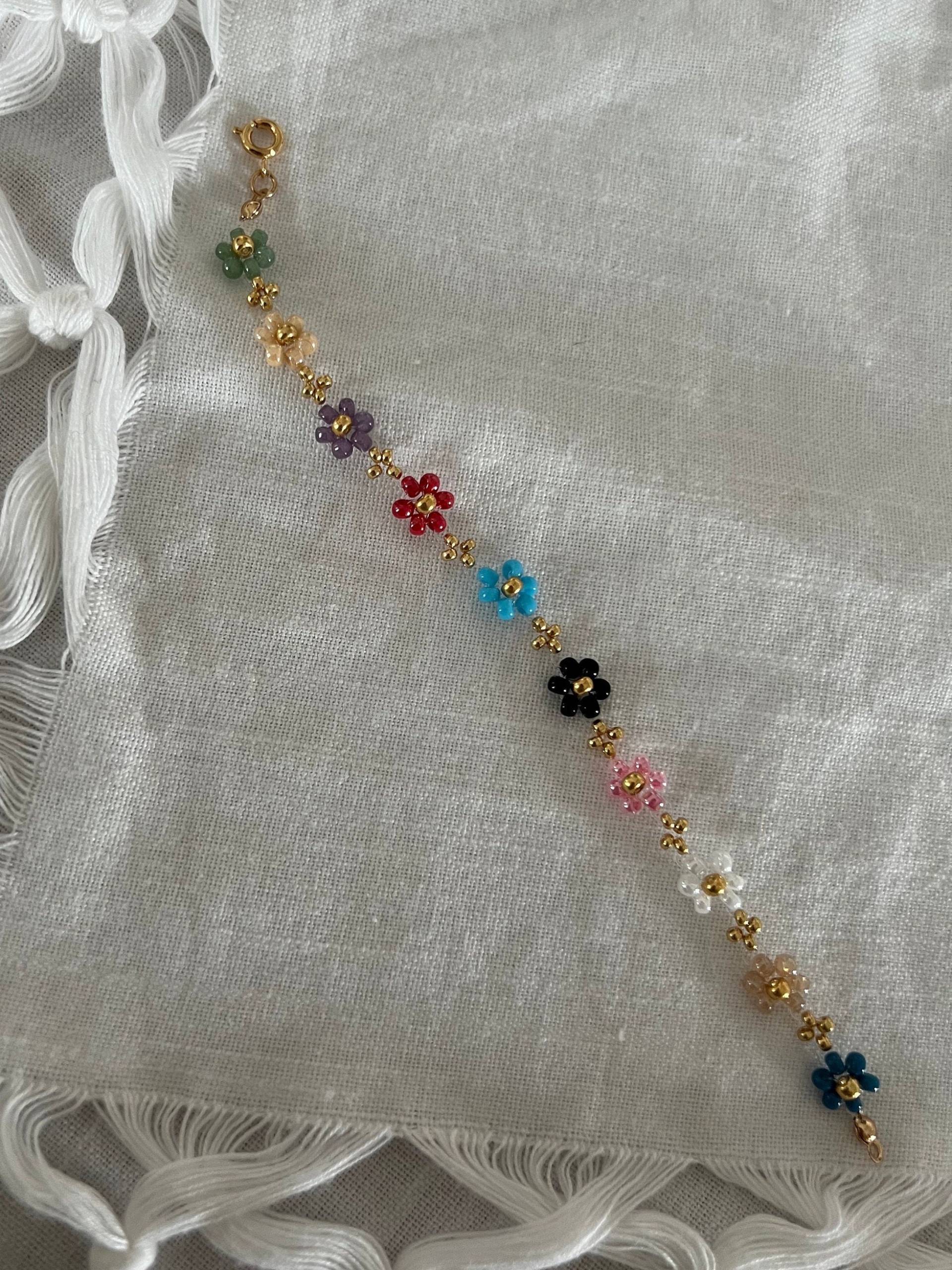 Taylor Inspiriertes Blumenarmband | Eras Filigran Edelstahl in Gold Und Silber Personalisierbar Lilacflowersshop Taylor Inspiriertes Blumenarmband | Eras Filigran Edelstahl in Gold Und Silber Personalisierbar Lilacflowersshop von LilacFlowersShop