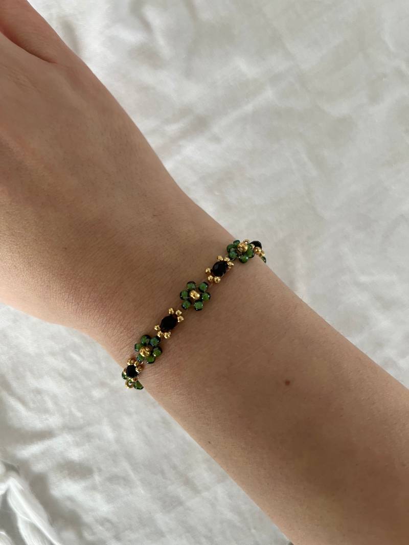 Taylor Inspiriertes Blumenarmband | Reputation Filigran Edelstahl in Gold Und Silber Personalisierbar Lilacflowersshop Taylor Inspiriertes Blumenarmband | Reputation Filigran Edelstahl in Gold Und Silber Personalisierbar Lilacflowersshop von LilacFlowersShop