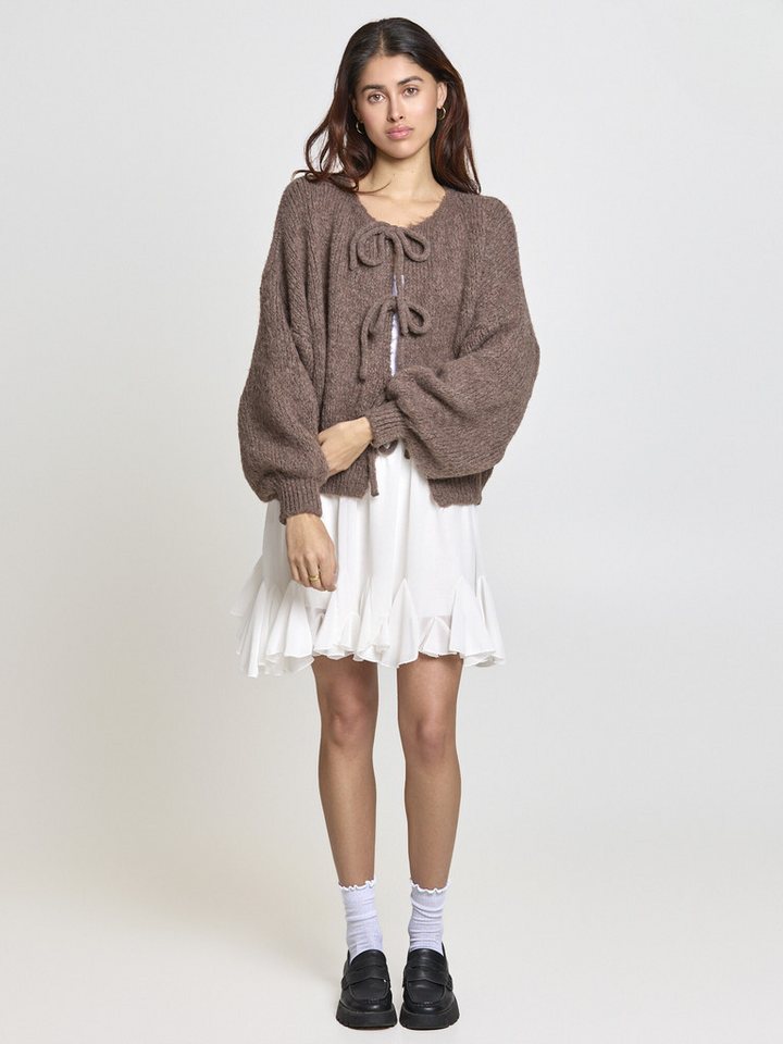 Lilavie Cardigan Miaa One Size kuscheliger Grobstrick mit Bindebändern von Lilavie