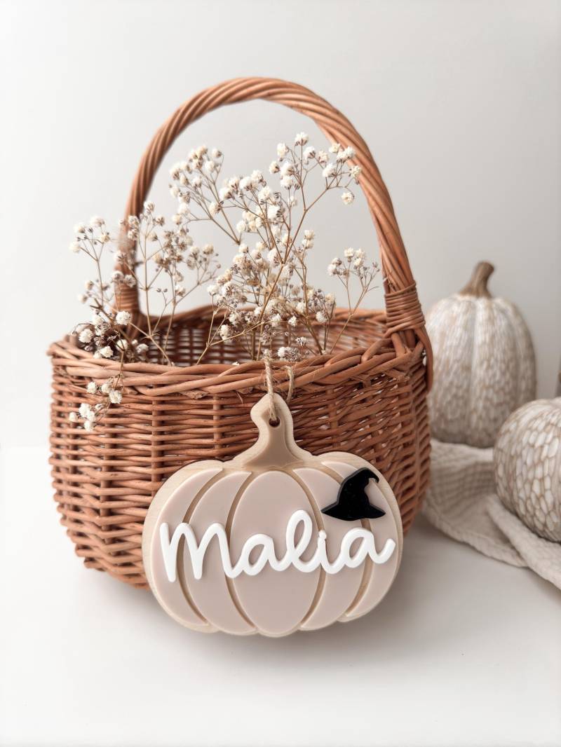 Halloweenkörbchen Mit Personalisiertem Kübisanhänger | Halloween Halloweenkörbchen Mit Personalisiertem Kübisanhänger | Halloween von LileoShop