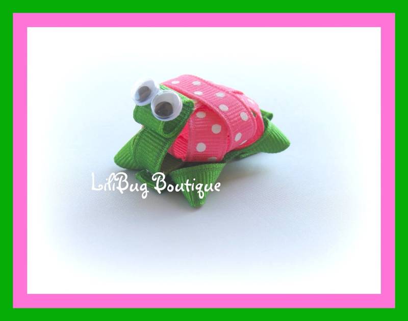 Lilibug Pink Polka Dot 3D Turtle-Haarspange von LiliBugBoutique