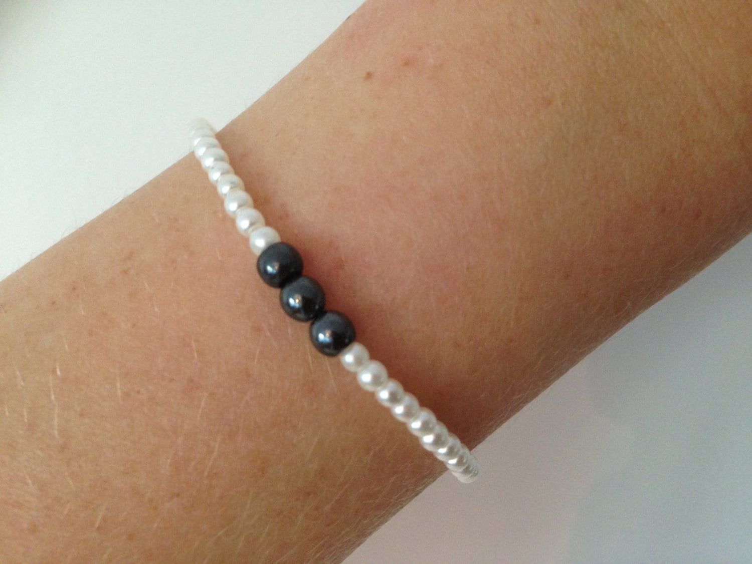 Armband "Cassandre Trio" Perlen, Perlmutt Und Anthrazit von LiliLor