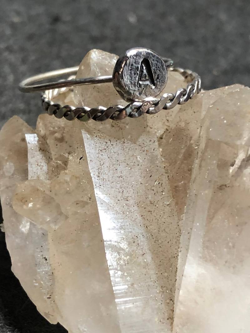 Gedrehte Band Stacker 925 Silber Ring Set von LiliacLilli