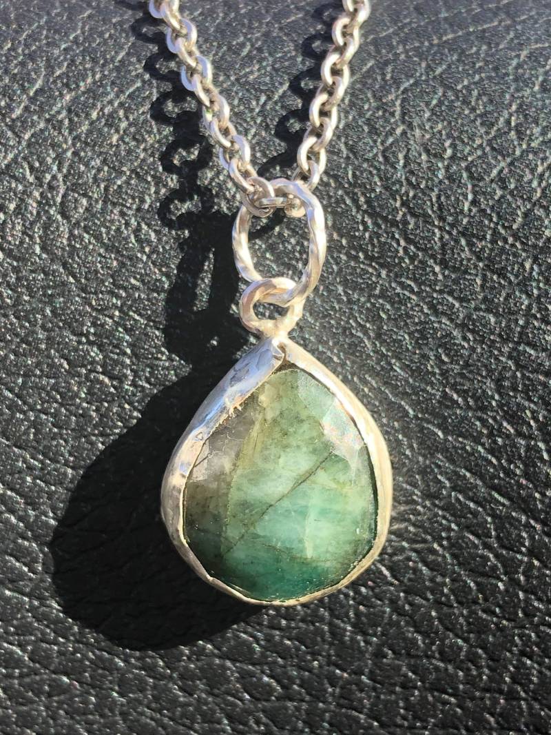 sterling Silber Und Smaragd Anhänger sterling Silber Und Smaragd Anhänger von LiliacLilli