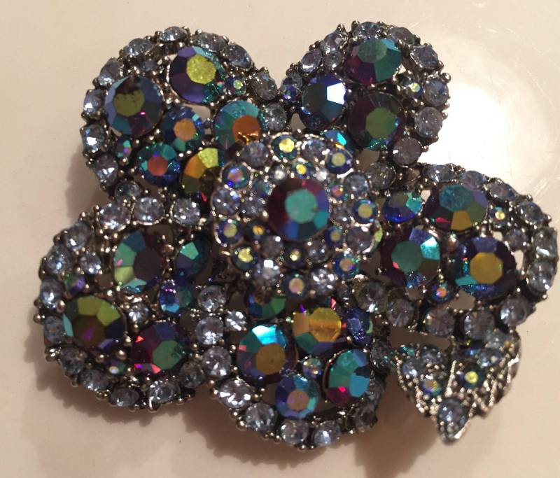 Atemberaubende Aurora Borealis Runde Strass Brosche Pin Anhänger 1950Er Jahre Ms5 von LiliasAntiques