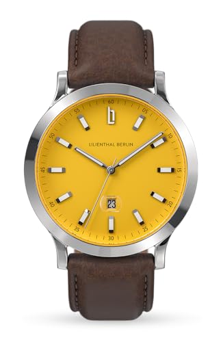 Lilienthal Berlin Herrenuhr Huxley II in Canary Yellow – Armbanduhr am dunkelbraunen Leder-Armband – aus 316L Chirurgenstahl mit einem Quarzuhrwerk & saphirgehärtetem Mineralglas – 40 mm Lilienthal Berlin Herrenuhr Huxley II in Canary Yellow – Armbanduhr am dunkelbraunen Leder-Armband – aus 316L Chirurgenstahl mit einem Quarzuhrwerk & saphirgehärtetem Mineralglas – 40 mm von Lilienthal Berlin