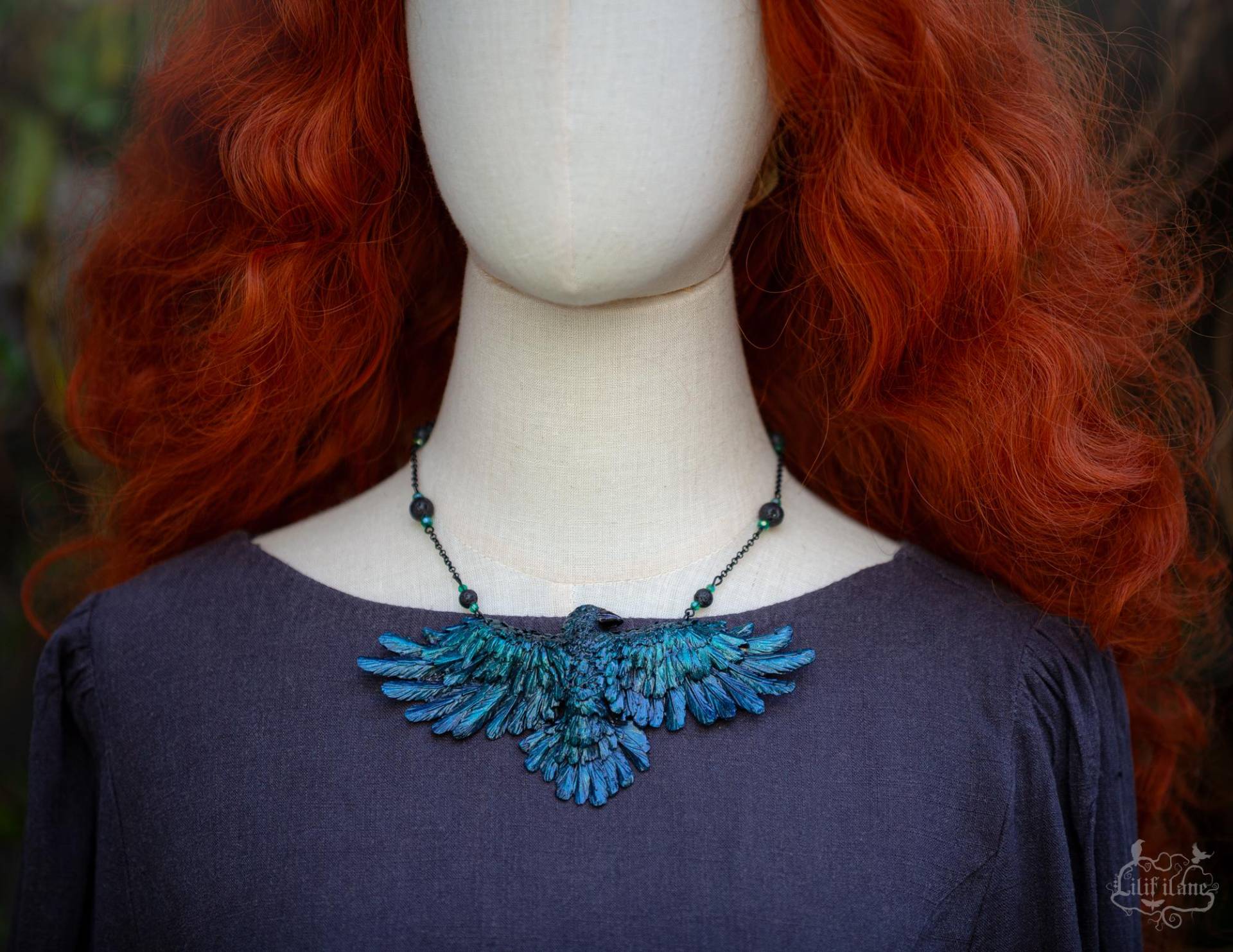 Rabenkette Blau/Grün von LilifIlaneARTWORK