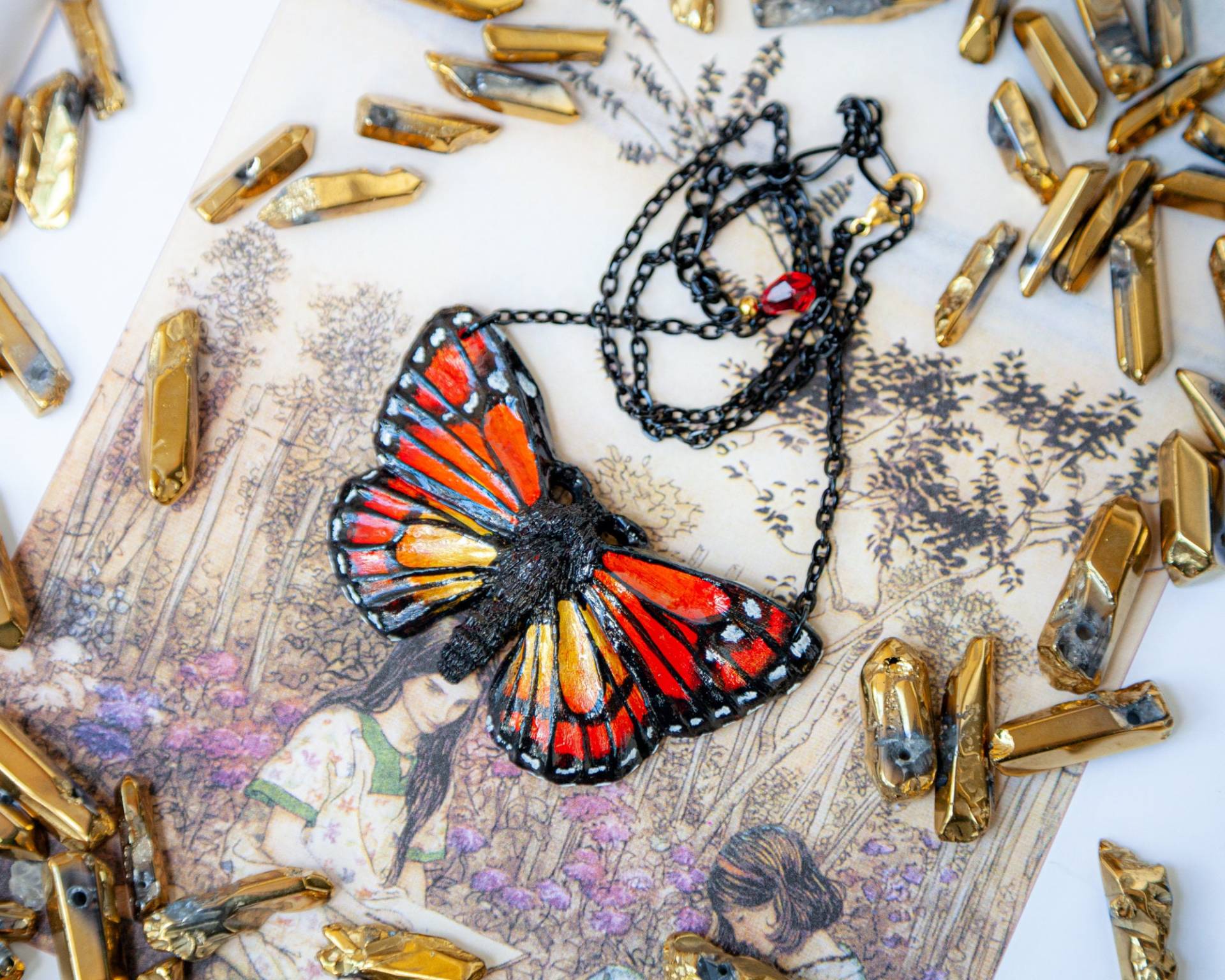 Schmetterlings Kette Kleiner Monarchfalter - Butterfly Necklace Halskette Fantasy von LilifIlaneARTWORK