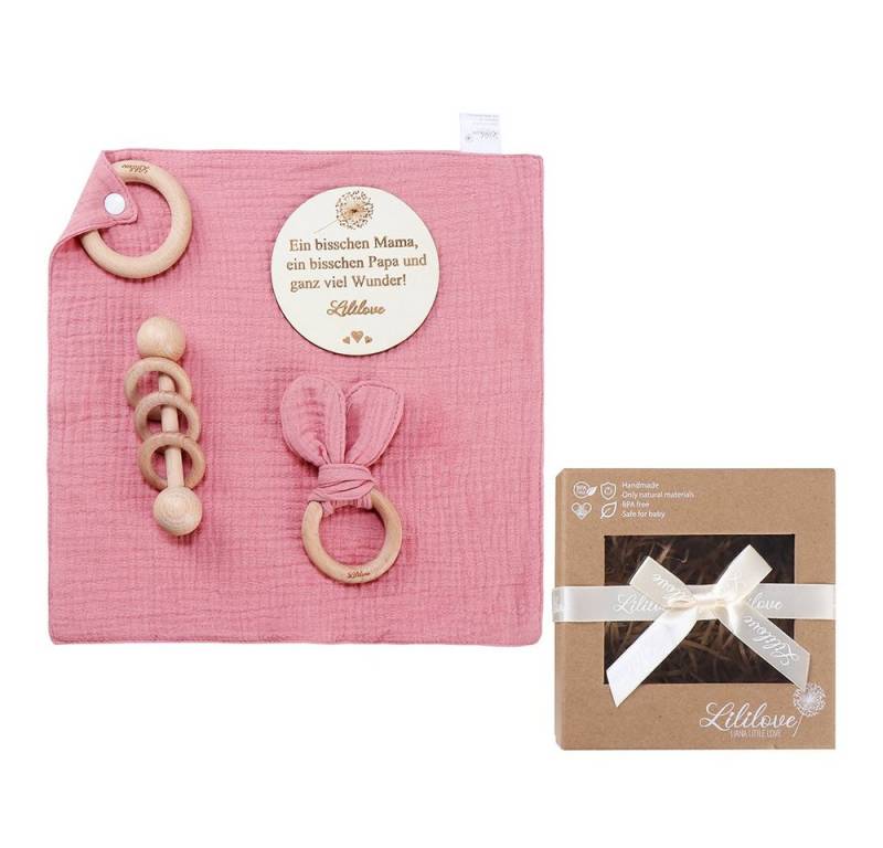 Lililove Geschenkset Neugeborenen-Geschenkset Cosy Box Dark Pink (Spielzeug-Set, 4-tlg., Musselintuch: 30x30cm., Greif/Beißring: 6x12,5cm., Rassel: 13x3cm) Aus Baumwolle, in niedlichem Design, mit 4 Teilen. Baby Girl von Lililove Geschenkset