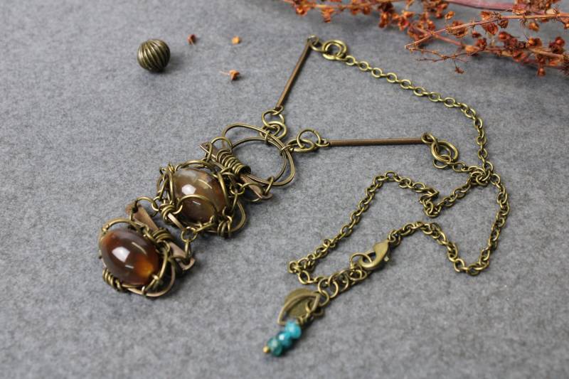 Kette Bronzefarben Ethno Boho Keltisch Edelsteine Achat Braun von LilisEigenart