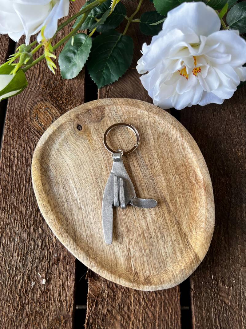 Gabel Schlüsselanhänger - Surfer Shaka Handgefertigter Anhänger Hand Edelstahl Besteck Geschenk Finger Statement Surfer-Zeichen von LilithKreativeStudio