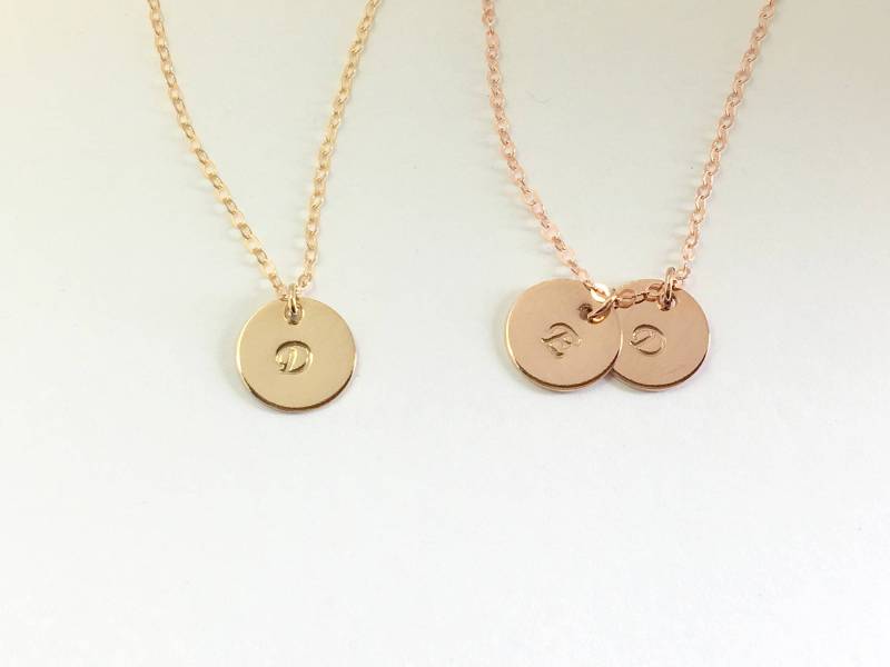 2 Scheibe Initial Halskette Zwei Benutzerdefinierte Erste Mütter Zierliche Personalisierte Geschenk Für Frau Hand Gestempelt 14K Gold 2 Scheibe Initial Halskette Zwei Benutzerdefinierte Erste Mütter Zierliche Personalisierte Geschenk Für Frau Hand Gestempelt 14K Gold von LillaGems