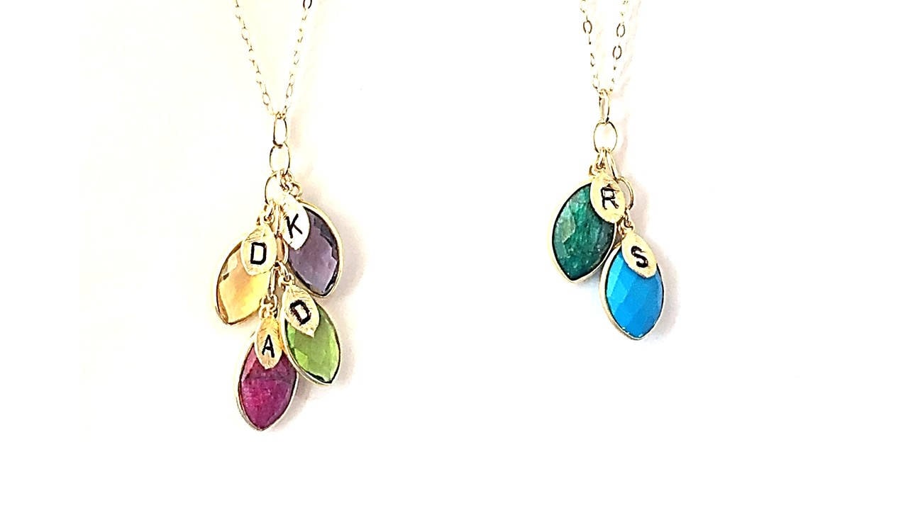 Geschenk Für Mama Personalisierte Mütter Halskind Kinder Initialen Halskette 14 K Gold Halskette, Birthstone, Edelstein Gold, Füllen Oma Geschenk Für Mama Personalisierte Mütter Halskind Kinder Initialen Halskette 14 K Gold Halskette, Birthstone, Edelstein Gold, Füllen Oma von LillaGems