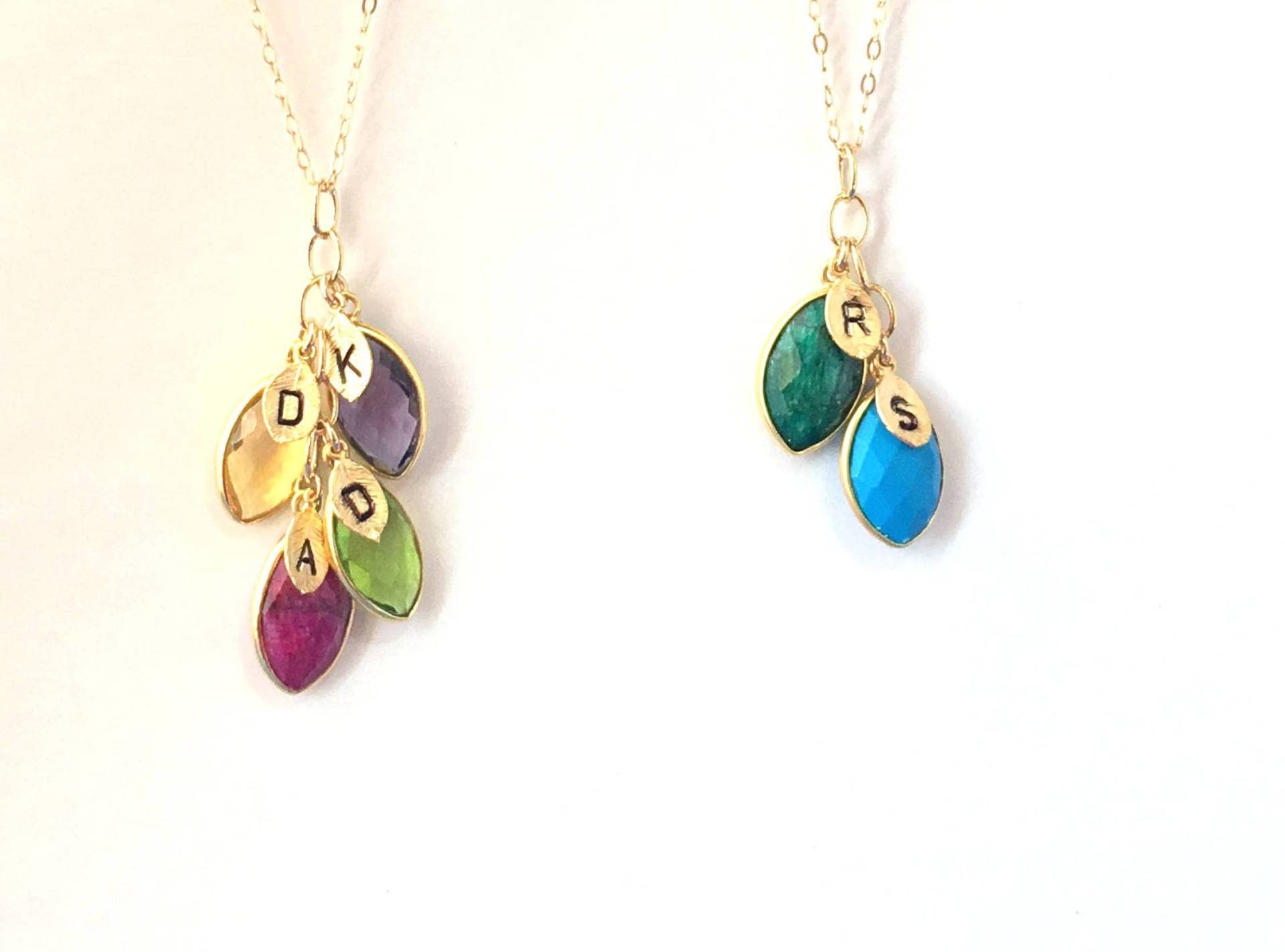 Personalisierte Mama Halskette Kinder Name 14 K Gold Halskette, Birthstone, Edelstein Gold, Benutzerdefinierte Initial, 14K Gold Füllen Geschenk Personalisierte Mama Halskette Kinder Name 14 K Gold Halskette, Birthstone, Edelstein Gold, Benutzerdefinierte Initial, 14K Gold Füllen Geschenk von LillaGems