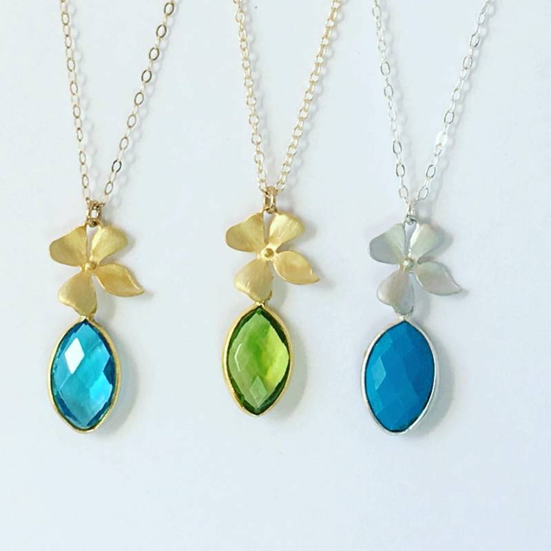 Personalisierte Steinkette Gold, Hand Gestempelt Erste Halskette, Edelkargel, Charm-Halskette, Geschenk Für Freund, Bridesmaids von LillaGems