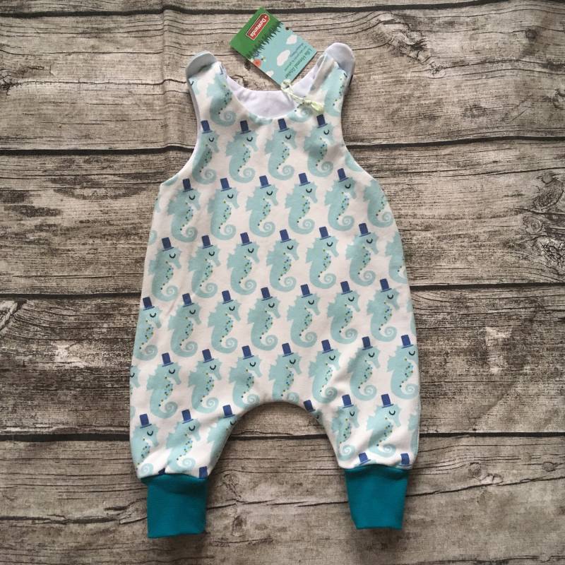 Gefütterter Strampler "Seepferdchen" Gr. 50-80 von LilleHimmelAtelier