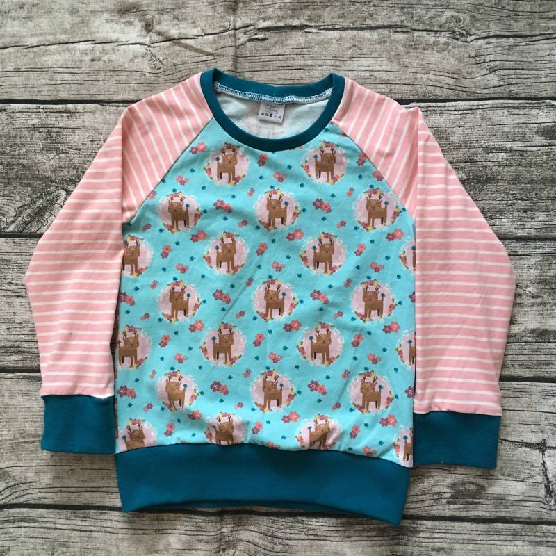 Langarmshirt/Raglanshirt Gr. 86-116 "Rehlein Im Blumenmeer Türkis" von LilleHimmelAtelier